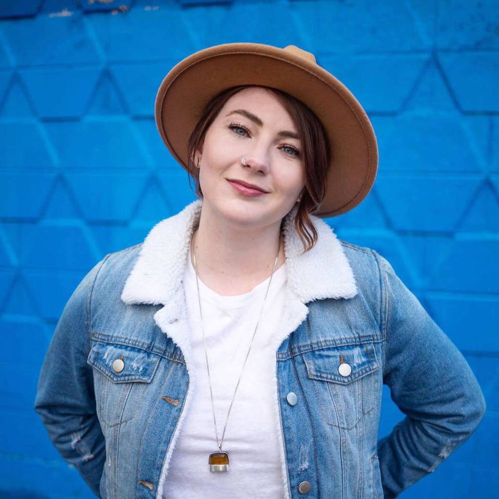 Meet your Posher, Brooke